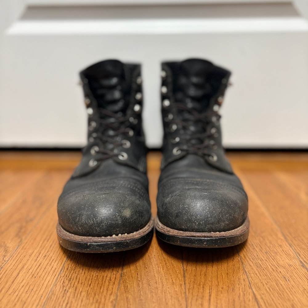 Red Wing Iron Ranger 8114 – Black Harness – 10.5D – Broken In Right